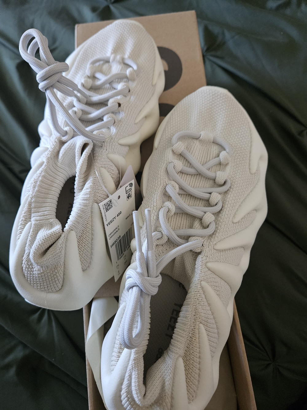 Yeezy 450 Cloud White Knit Sneakers